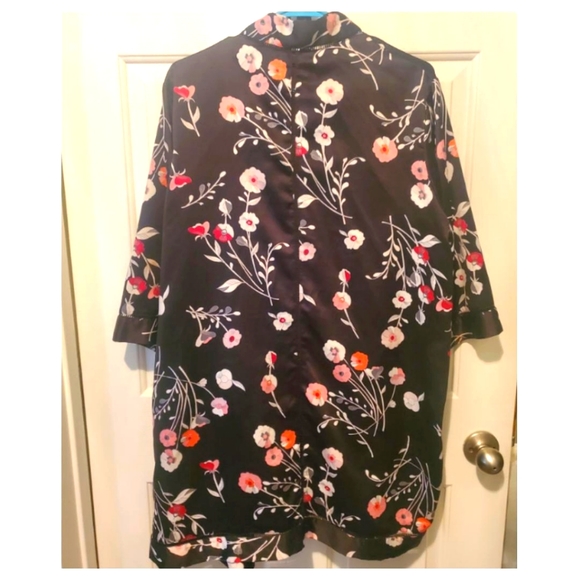 M/L Silky Robe - Picture 4 of 9